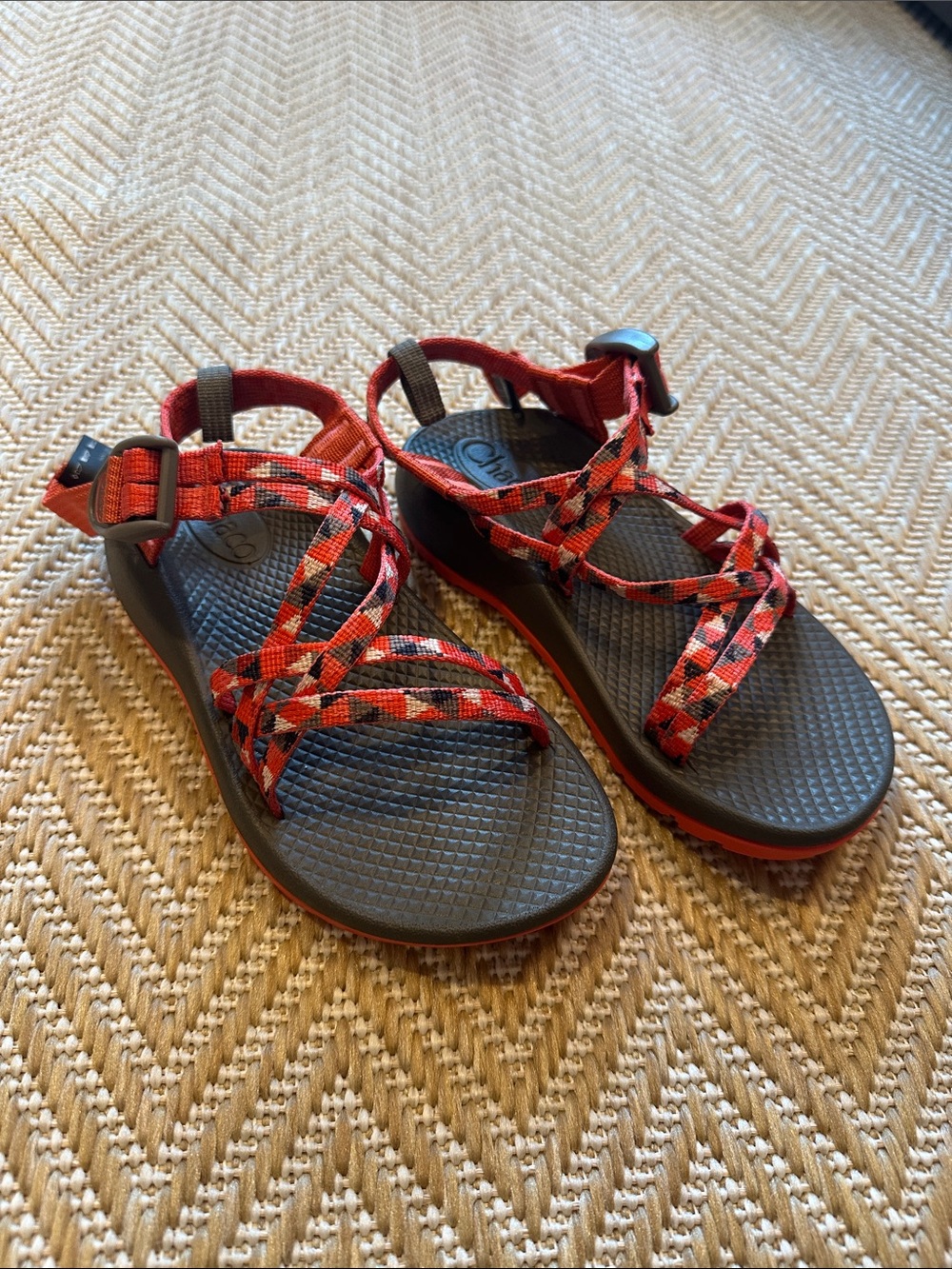 Chaco kids youth Zx/1 sandal orange size 1